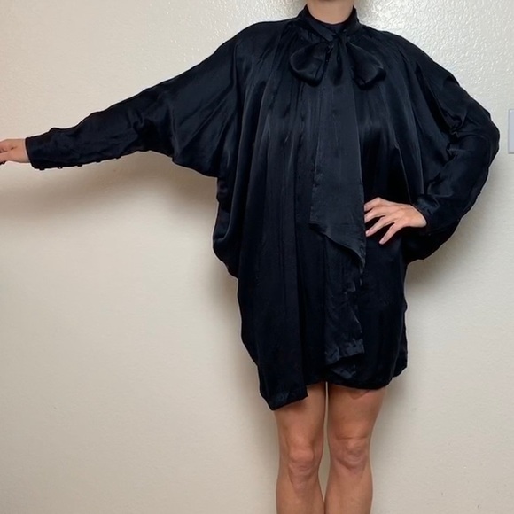 100% Silk long sleeve tie neck navy dress - Picture 6 of 7